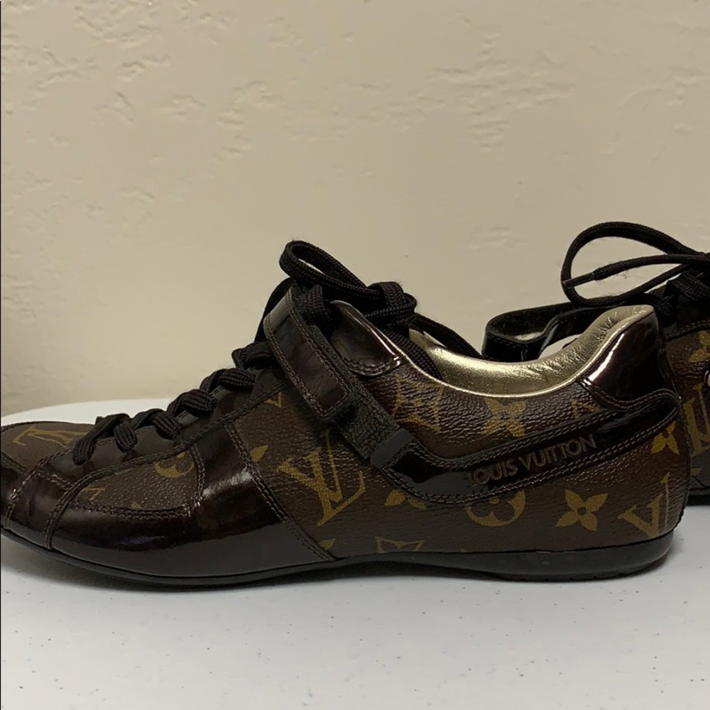 Louis Vuitton Globetrotter Sneakers/ size: 38.5 - Picture 5 of 12